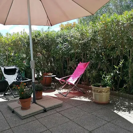 Le Jardin De Constance Holiday home
